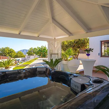 Belmonte Family Villa *