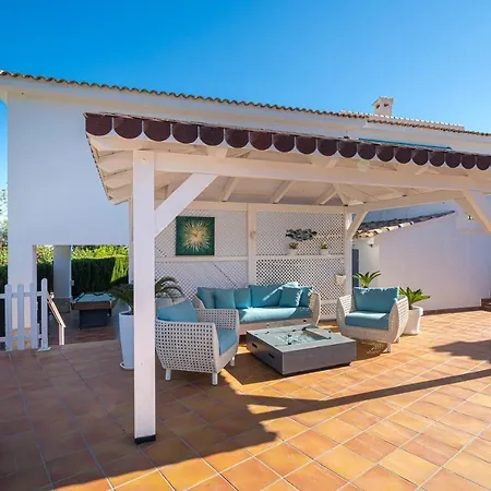 Belmonte Family Villa L'Alfas del Pi