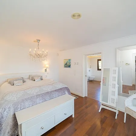 Willa Belmonte Family *