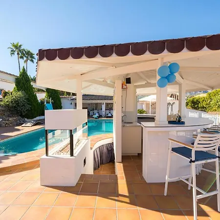 Villa Belmonte Family *